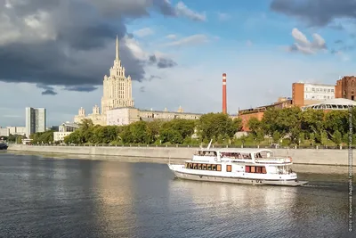 Прогулочный флот Москвы: теплоход «Уникум»