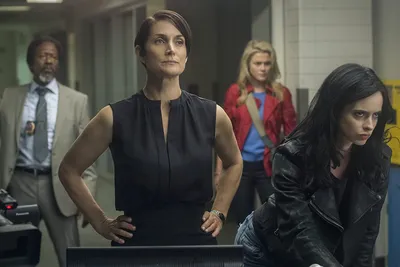 Кэрри-Энн Мосс (Carrie-Anne Moss) - актриса - фильмография - Джессика Джонс  (2015-2019) - голливудские актрисы - Кино-Театр.Ру