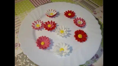 простые цветы из мастики - YouTube