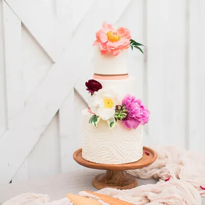 Свадебный торт с цветами - Свадебный Блог Wedding Blog