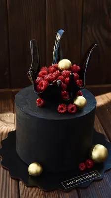 Заказать торт для мужчины: день рождения, годовщину | Cupcake Studio