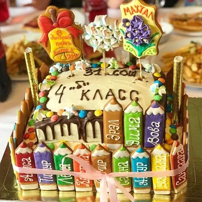 Выпускной торт 4 б класса 31 школы | Cake, Pastry, Desserts