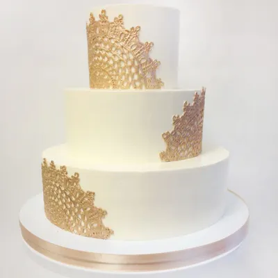 Торт с золотым кружевом на свадьбу купить в Москве