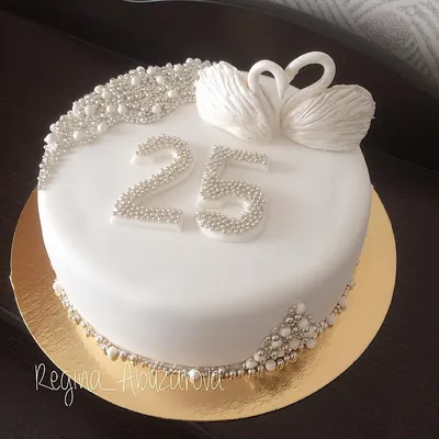 Ещё сегодня был вот такой нежный торт на серебряную свадьбу 💎  #тортнасеребрянуюсвадьбу | Birthday cake decorating, Cake, Happy  anniversary cakes
