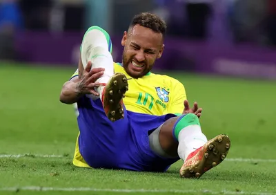 ЧМ-2022: слезы из-за травмы Неймара в матче Бразилии против Сербии