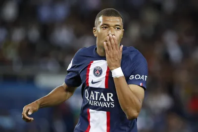 Купить домашнюю футболку ПСЖ Mbappe 7 (Килиан Мбаппе) 2020-2021