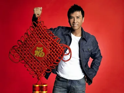 Обои поза, актёр, actor, продюсер, pose, сценарист, кинорежиссёр, producer,  Donnie Yen, Донни Йен, screenwriter, film director картинки на рабочий  стол, раздел мужчины - скачать