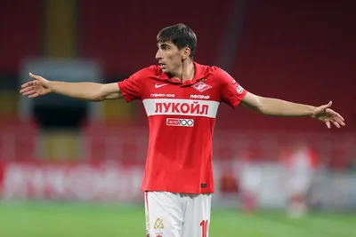 Зелимхан Бакаев официально объявил об уходе из «Спартака»