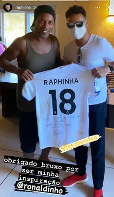 Его обаяние растопит сердце даже самого холодного ребенка»: Рафинья  вспомнил встречу с Роналдиньо - FC BARCELONA - Блоги - Sports.ru