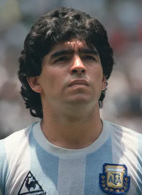 Умер легендарный аргентинский футболист Диего Марадона. Ему было 60 лет