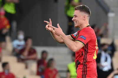 Торган Азар признан лучшим игроком матча Бельгия - Португалия - Российская  газета