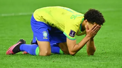 Этот шрам останется навсегда\": Маркиньос высказался о фиаско Бразилии на  ЧМ-2022 – он не забил решающий пенальти - Футбол 24