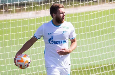 FC Zenit on Instagram: “Официально: Иван Сергеев — лучший игрок апреля!  💙💪”