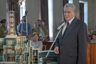 Сегодня правда — это вымирающий вид искусства» Актер Стеллан Скарсгард — о  сериале «Чернобыль», который вышел на HBO — Meduza