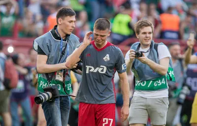 Денисов закончил карьеру. Это самый необычный топ-футболист поколения |  Спорт на БИЗНЕС Online