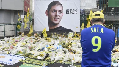 Эмилиано Сала: Диего Марадона и Килиан Мбаппе почтили память покойного нападающего «Кардиффа» – Eurosport