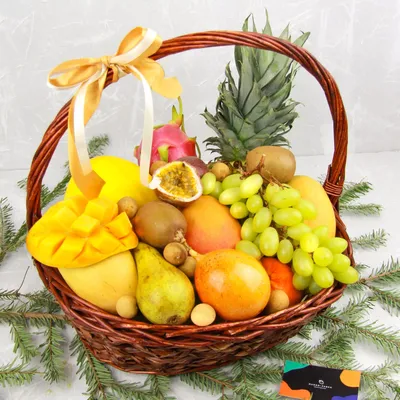 Купить корзину с фруктами в подарок – Экзотические фрукты Mango Лавка Москва