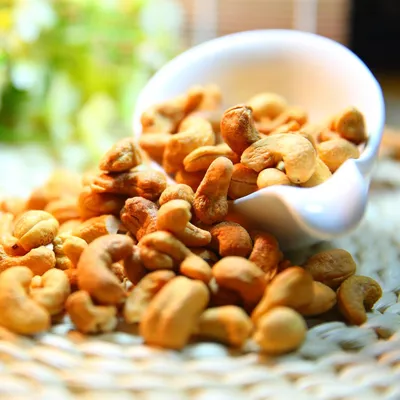 Кешью — польза и вред орехов для организма женщин, мужчин и детей