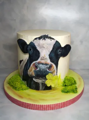 Nepotahovaný dort s ručně malovanou krávou. Handpainted cake with cow. |  Tortas artísticas, Tortas temáticas, Tartas bonitas