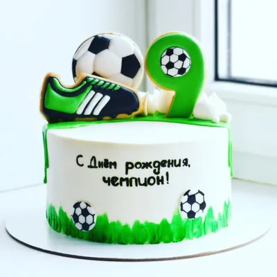 Юному спортсмену!!! ⚽️ ⚽️⚽️ Напоминаю, что заказы по 14 Марта уже не  принимаю!!! | Football birthday cake, Soccer birthday cakes, Birthday cake  kids