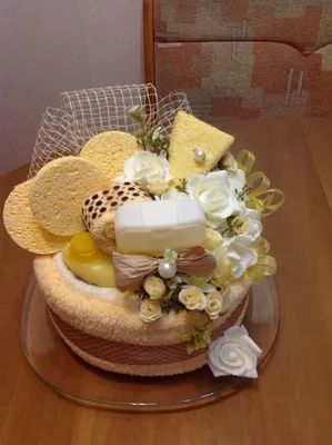 Торт из полотенец | Themed gift baskets, Homemade mothers day gifts, Towel  cakes