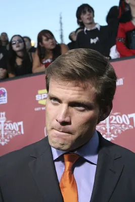 Обои взгляд, поза, актёр, actor, look, Каспер Ван Дин, Casper Van Dien  картинки на рабочий стол, раздел мужчины - скачать