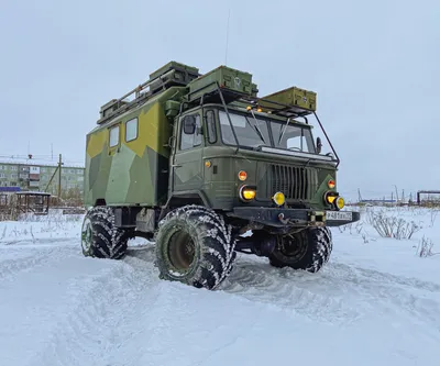 Видео: целая квартира с полным приводом по цене «Нивы»? Этот ГАЗ-66 знает,  чем удивить — Лаборатория — Motor