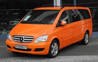File:Mercedes-Benz Viano Lang CDI 2.2 BlueEFFICIENCY Trend (V 639,  Facelift) – Frontansicht, 13. Juni 2011, Wuppertal.jpg - Wikimedia Commons