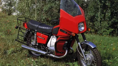 Владелец ИЖ «Юпитер-5» извлек новый мотоцикл из заводской упаковки спустя  30 лет после покупки