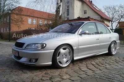 Opel Omega Limousine in Silber gebraucht in Woldegk für € 14.999,