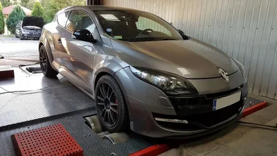 RENM RS 250 Black Edition на базе Renault Megane RS