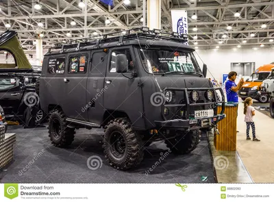 MOSKAU - AUGUST 2016: UAZ 452 Stellte Sich Bei MIAS Moscow International  Automobile Salon am 20. August 2016 in Moskau, Russland Redaktionelles  Stockfoto - Bild von moskau, kleinbus: 88802093