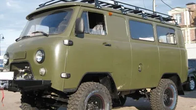Дикая Буханка»: Умельцы показали «самый бешеный тюнинг» УАЗ-452