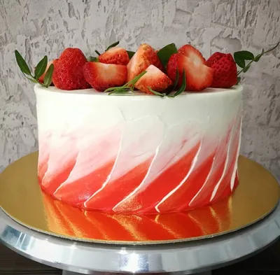 Торт 8 марта с клубникой | цена за торт - 1200 руб | оригинальный торт на  заказ