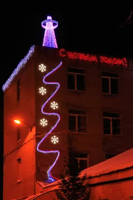Новогоднее оформление улиц, фасадов зданий, витрин в Томске