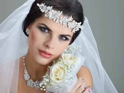Свадебная бижутерия: прекрасное завершение образа невесты