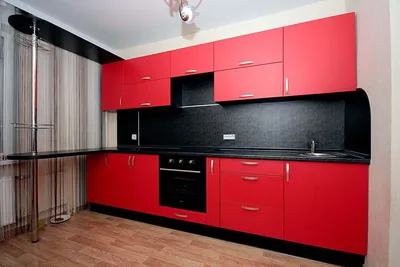 Красно-чёрная кухня: 101 фото, правила оформления дизайна, стили интерьера,  варианты использования красного и чёрного