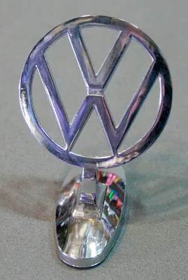 Эмблема логотип Volkswagen Фольксваген VW Golf 5 Polo 02-09, Caddy 04-09,  на решетку радиатора 1T0853601A, цена 665 грн — Prom.ua (ID#978652922)