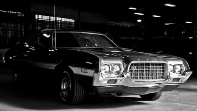 Фото обои Черно-белый снимок мускулкара Ford Gran Torino. Gran Torino