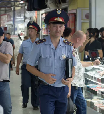 Казахстанских полицейских оденут в новую форму