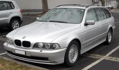 BMW 5 Series (E39) - Wikipedia