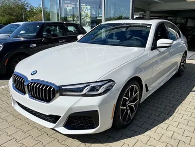 BMW 530 i xDrive Sedan M Sport Package - Безналоговые военные продажи в Кайзерслаутерне Цена 53995 долларов США Внутренний номер: U-16712 - ПРОДАНО