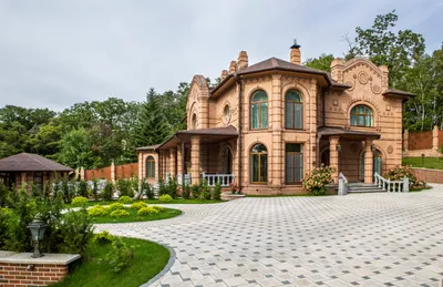 Кирпичные, коричневые дома фото – 135 лучших примеров, фото фасада частных  загородных домов и коттеджей | Houzz Россия