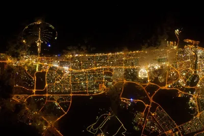 Ночной Дубай (ОАЭ) - снимок NASA
