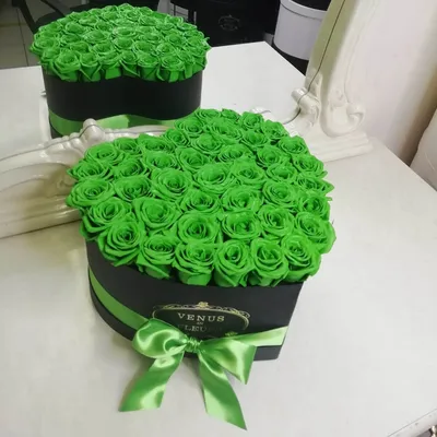 Зеленые розы в сердце | Бесплатная доставка цветов по Москве