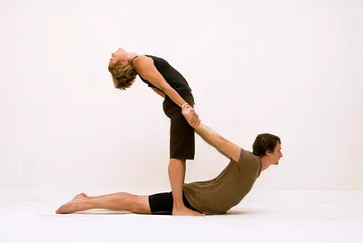 Картинки йога на двоих (61 лучших фото)