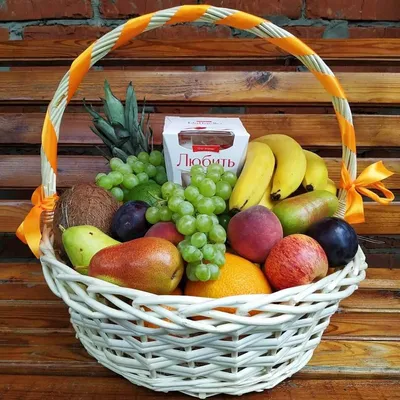 Корзина фруктов «Всё включено!» купить по цене 10 470 руб. с доставкой в  Краснодаре