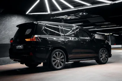 Джип по цене самолёта. Тест-драйв Lexus LX570 Black Vision