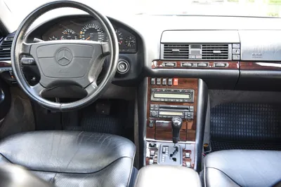 30 лет Mercedes S-класса W 140