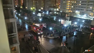 Екатеринбург | Посреди ночи эвакуировали подъезд многоэтажки: в районе  Автовокзала в пожаре погиб мужчина - БезФормата